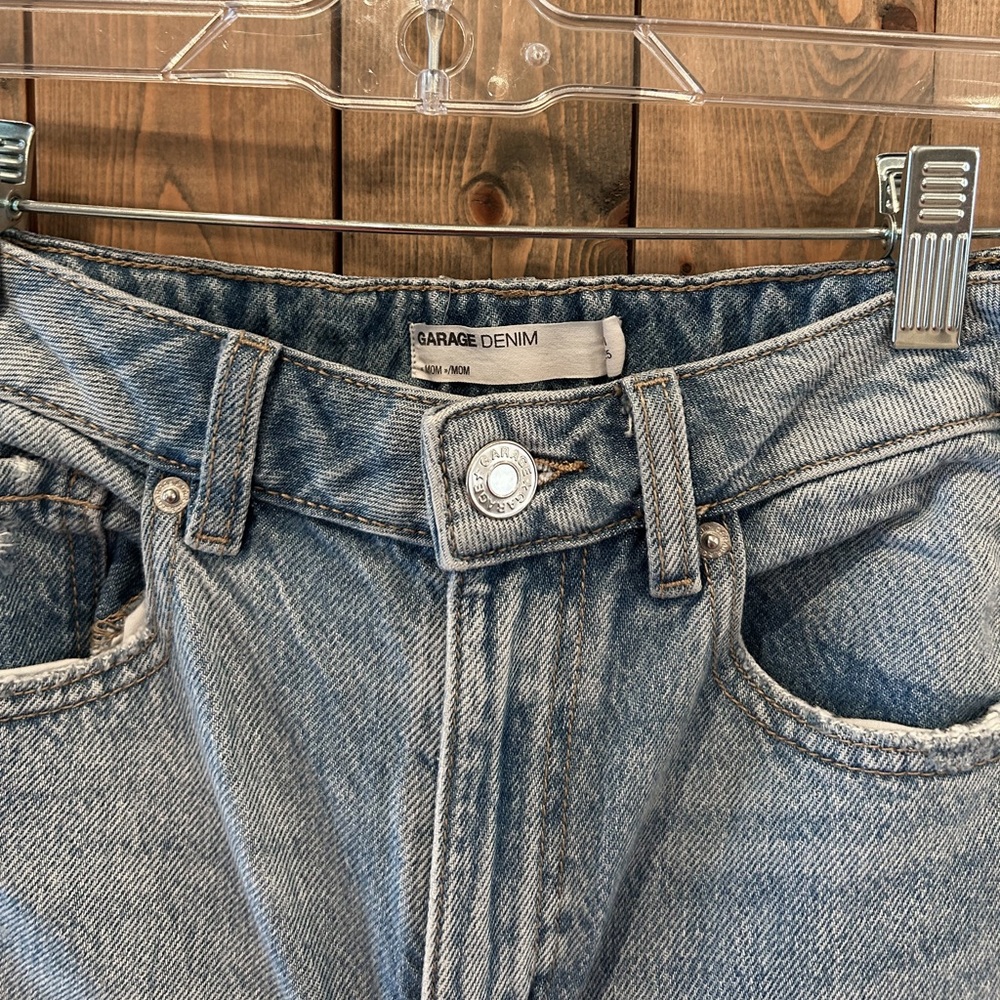 Garage Ripped Mom Jeans - Picture 2 of 3